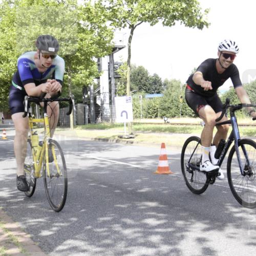 11.08.2024 - GEWOBA Citytriathlon Bremen H.Heesch http://msf.ph/oto/6769543 11.08.2024 11:46:29 Radfahren 703, 757, 768, 773, 839, 843, 942, 962 meine-sportfotos.de