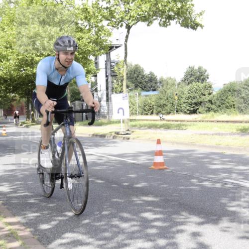 11.08.2024 - GEWOBA Citytriathlon Bremen H.Heesch http://msf.ph/oto/6769546 11.08.2024 11:46:30 Radfahren 703, 757, 768, 773, 839, 843, 942 meine-sportfotos.de
