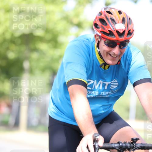 11.08.2024 - GEWOBA Citytriathlon Bremen H.Heesch http://msf.ph/oto/6769815 11.08.2024 10:43:32 Radfahren 2, 6, 17, 108 meine-sportfotos.de