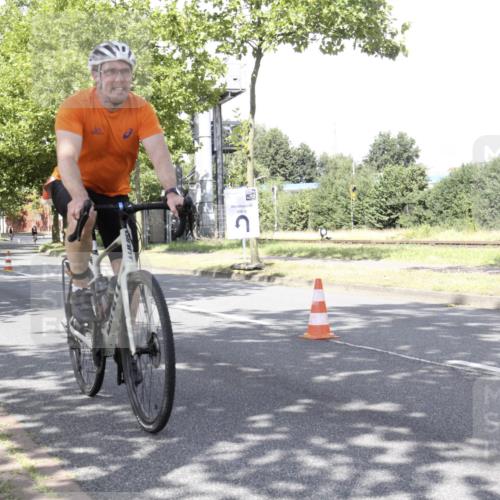 11.08.2024 - GEWOBA Citytriathlon Bremen H.Heesch http://msf.ph/oto/6769944 11.08.2024 11:56:34 Radfahren 782, 807, 820, 821, 874, 930 meine-sportfotos.de