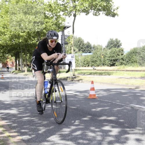 11.08.2024 - GEWOBA Citytriathlon Bremen H.Heesch http://msf.ph/oto/6769963 11.08.2024 11:56:57 Radfahren 791, 820, 858, 990 meine-sportfotos.de