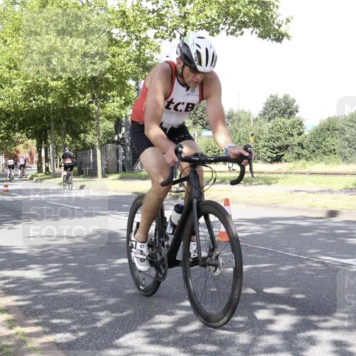 11.08.2024 - GEWOBA Citytriathlon Bremen H.Heesch http://msf.ph/oto/6769966 11.08.2024 11:57:03 Radfahren 791, 858, 985, 990 meine-sportfotos.de