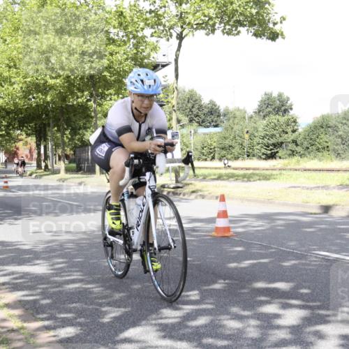 11.08.2024 - GEWOBA Citytriathlon Bremen H.Heesch http://msf.ph/oto/6770036 11.08.2024 11:59:33 Radfahren 758, 780, 834, 835, 859, 890, 925 meine-sportfotos.de