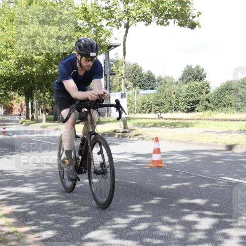 11.08.2024 - GEWOBA Citytriathlon Bremen H.Heesch http://msf.ph/oto/6770045 11.08.2024 11:59:37 Radfahren 780, 834, 835, 859, 890, 925 meine-sportfotos.de