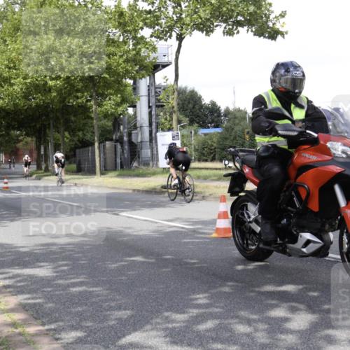 11.08.2024 - GEWOBA Citytriathlon Bremen H.Heesch http://msf.ph/oto/6770120 11.08.2024 12:01:36 Radfahren 746, 763, 800, 819, 827, 871, 877 meine-sportfotos.de