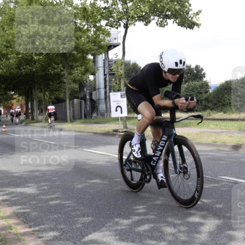 11.08.2024 - GEWOBA Citytriathlon Bremen H.Heesch http://msf.ph/oto/6770128 11.08.2024 12:01:47 Radfahren 763, 800, 819, 827, 871, 877 meine-sportfotos.de