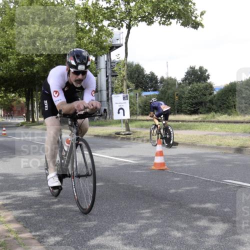 11.08.2024 - GEWOBA Citytriathlon Bremen H.Heesch http://msf.ph/oto/6770144 11.08.2024 12:02:11 Radfahren 770, 956, 973, 980 meine-sportfotos.de