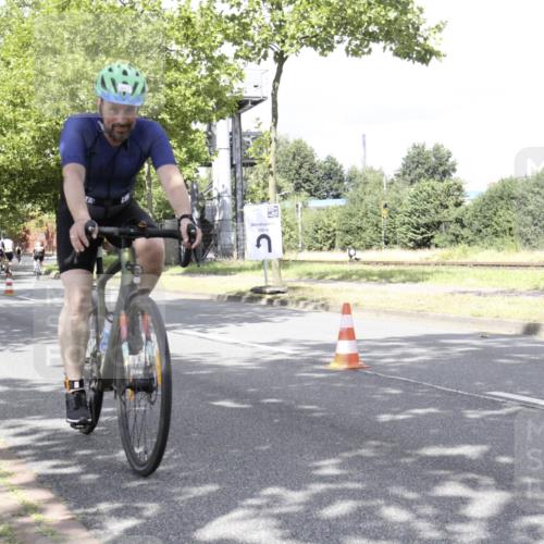 11.08.2024 - GEWOBA Citytriathlon Bremen H.Heesch http://msf.ph/oto/6770248 11.08.2024 12:04:25 Radfahren 757, 801, 862, 899, 907, 918, 955, 962 meine-sportfotos.de
