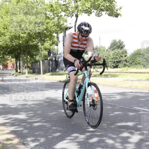 11.08.2024 - GEWOBA Citytriathlon Bremen H.Heesch http://msf.ph/oto/6770280 11.08.2024 12:04:52 Radfahren 768, 773, 839, 958, 968, 994, 997, 1019 meine-sportfotos.de