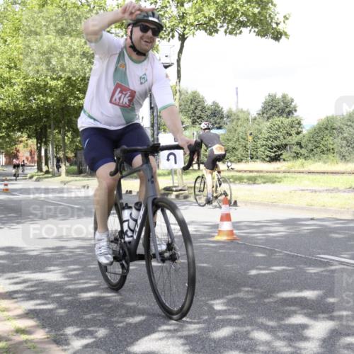 11.08.2024 - GEWOBA Citytriathlon Bremen H.Heesch http://msf.ph/oto/6770299 11.08.2024 12:05:13 Radfahren 783, 839, 864, 865, 1019 meine-sportfotos.de