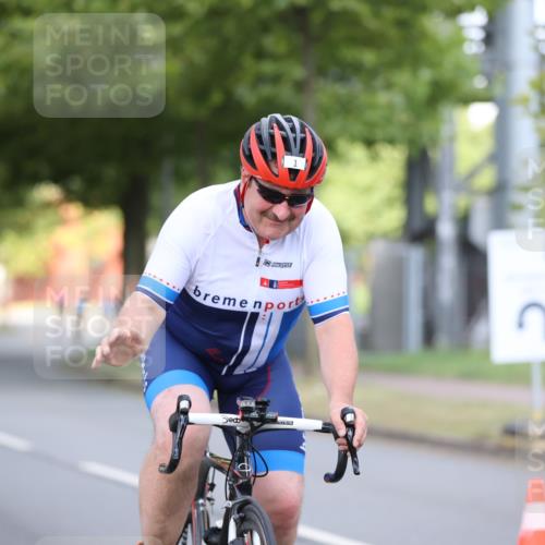 11.08.2024 - GEWOBA Citytriathlon Bremen H.Heesch http://msf.ph/oto/6770413 11.08.2024 10:37:53 Radfahren 1, 59 meine-sportfotos.de