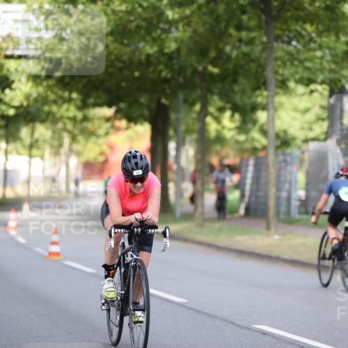 11.08.2024 - GEWOBA Citytriathlon Bremen H.Heesch http://msf.ph/oto/6770461 11.08.2024 10:38:08 Radfahren 3, 52, 56, 94 meine-sportfotos.de