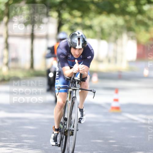 11.08.2024 - GEWOBA Citytriathlon Bremen H.Heesch http://msf.ph/oto/6771951 11.08.2024 11:35:50 Radfahren 783 meine-sportfotos.de