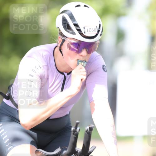 11.08.2024 - GEWOBA Citytriathlon Bremen H.Heesch http://msf.ph/oto/6772785 11.08.2024 11:38:45 Radfahren 769, 824, 1038 meine-sportfotos.de