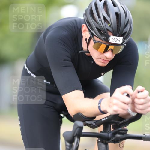 11.08.2024 - GEWOBA Citytriathlon Bremen H.Heesch http://msf.ph/oto/6772969 11.08.2024 11:39:37 Radfahren 782, 823 meine-sportfotos.de