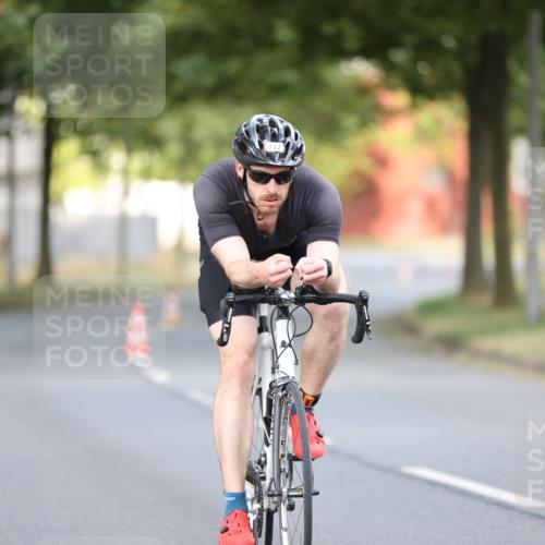 11.08.2024 - GEWOBA Citytriathlon Bremen H.Heesch http://msf.ph/oto/6773518 11.08.2024 11:40:32 Radfahren 754, 767, 772 meine-sportfotos.de