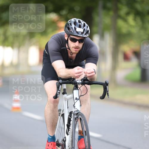 11.08.2024 - GEWOBA Citytriathlon Bremen H.Heesch http://msf.ph/oto/6773543 11.08.2024 11:40:32 Radfahren 754, 767, 772 meine-sportfotos.de