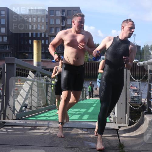 11.08.2024 - GEWOBA Citytriathlon Bremen Lena Gebhardt http://msf.ph/oto/6773606 11.08.2024 10:08:32 Schwimmen 43, 65, 98, 108, 110 meine-sportfotos.de