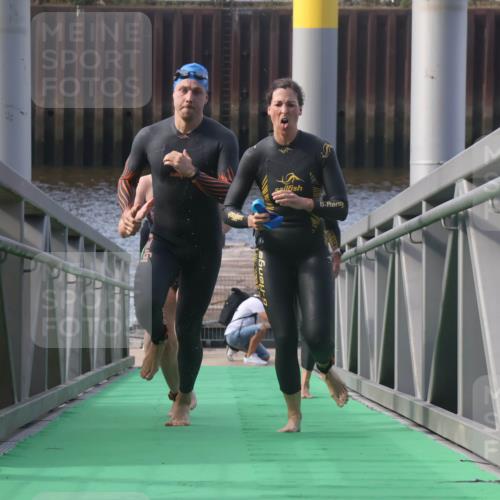 11.08.2024 - GEWOBA Citytriathlon Bremen Lena Gebhardt http://msf.ph/oto/6773744 11.08.2024 10:09:30 Schwimmen 9, 20, 27, 42, 45, 48, 52, 57, 58, 62, 69, 78, 99 meine-sportfotos.de