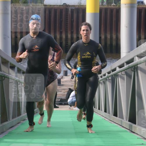 11.08.2024 - GEWOBA Citytriathlon Bremen Lena Gebhardt http://msf.ph/oto/6773751 11.08.2024 10:09:30 Schwimmen 9, 20, 27, 42, 45, 48, 52, 57, 58, 62, 69, 78, 99 meine-sportfotos.de
