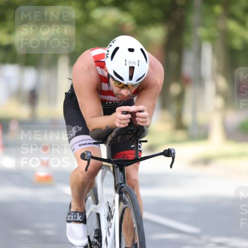 11.08.2024 - GEWOBA Citytriathlon Bremen H.Heesch http://msf.ph/oto/6773863 11.08.2024 11:41:25 Radfahren 835, 896, 902 meine-sportfotos.de