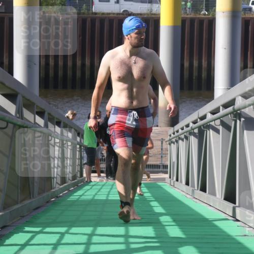 11.08.2024 - GEWOBA Citytriathlon Bremen Lena Gebhardt http://msf.ph/oto/6774338 11.08.2024 10:10:35 Schwimmen 22, 29, 30, 47, 51, 116 meine-sportfotos.de