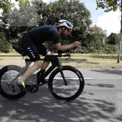 11.08.2024 - GEWOBA Citytriathlon Bremen H.Heesch http://msf.ph/oto/6775453 11.08.2024 11:38:44 Radfahren 769, 791, 824, 1038 meine-sportfotos.de