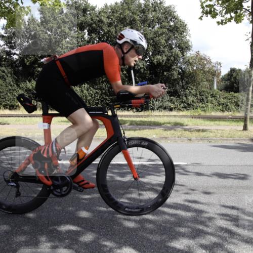 11.08.2024 - GEWOBA Citytriathlon Bremen H.Heesch http://msf.ph/oto/6775575 11.08.2024 11:46:34 Radfahren 703, 757, 768, 773, 798, 839, 843, 942, 1040 meine-sportfotos.de