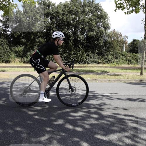 11.08.2024 - GEWOBA Citytriathlon Bremen H.Heesch http://msf.ph/oto/6775746 11.08.2024 11:51:57 Radfahren 743, 797, 817, 932, 988, 1016, 1034 meine-sportfotos.de