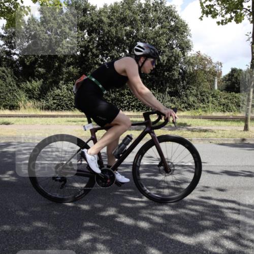 11.08.2024 - GEWOBA Citytriathlon Bremen H.Heesch http://msf.ph/oto/6775841 11.08.2024 11:53:17 Radfahren 788, 844, 999 meine-sportfotos.de