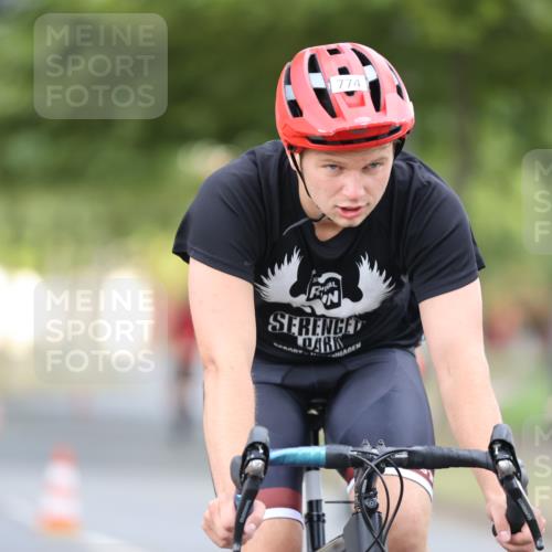 11.08.2024 - GEWOBA Citytriathlon Bremen H.Heesch http://msf.ph/oto/6775893 11.08.2024 11:43:40 Radfahren 770, 846, 868, 925, 1039 meine-sportfotos.de