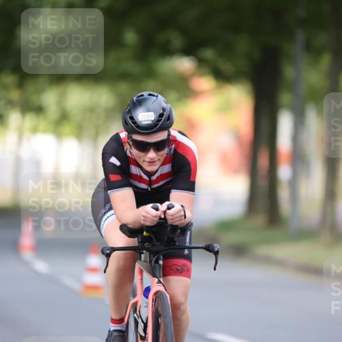 11.08.2024 - GEWOBA Citytriathlon Bremen H.Heesch http://msf.ph/oto/6775973 11.08.2024 11:43:52 Radfahren 914, 1039 meine-sportfotos.de