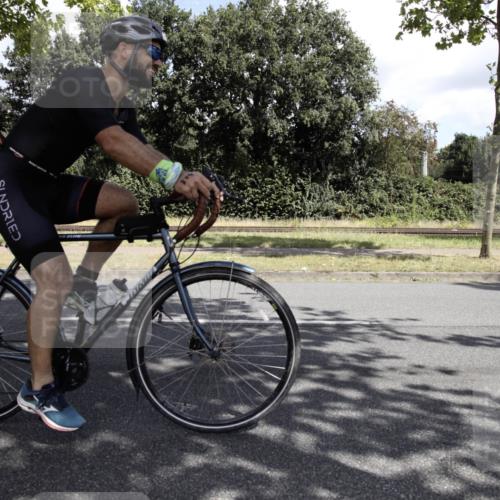 11.08.2024 - GEWOBA Citytriathlon Bremen H.Heesch http://msf.ph/oto/6775977 11.08.2024 11:56:32 Radfahren 782, 807, 820, 821, 874, 930 meine-sportfotos.de