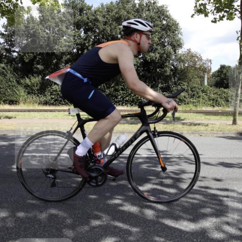 11.08.2024 - GEWOBA Citytriathlon Bremen H.Heesch http://msf.ph/oto/6775985 11.08.2024 11:56:44 Radfahren 791, 807, 820, 821, 858, 990 meine-sportfotos.de