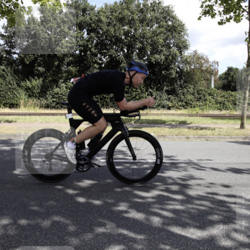 11.08.2024 - GEWOBA Citytriathlon Bremen H.Heesch http://msf.ph/oto/6775995 11.08.2024 11:56:56 Radfahren 791, 858, 990 meine-sportfotos.de