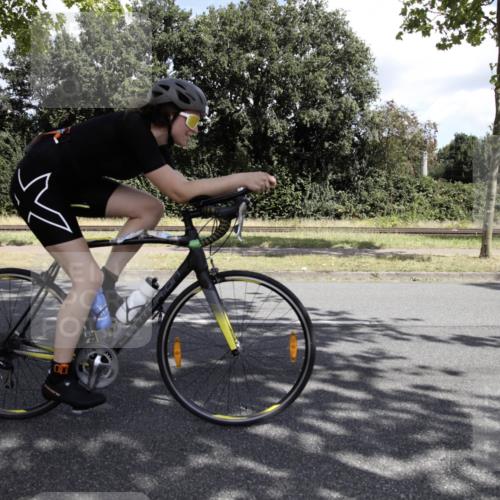 11.08.2024 - GEWOBA Citytriathlon Bremen H.Heesch http://msf.ph/oto/6775998 11.08.2024 11:56:57 Radfahren 791, 858, 990 meine-sportfotos.de