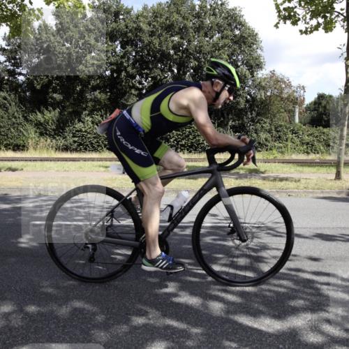 11.08.2024 - GEWOBA Citytriathlon Bremen H.Heesch http://msf.ph/oto/6776003 11.08.2024 11:57:14 Radfahren 772, 985 meine-sportfotos.de
