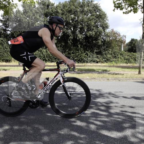 11.08.2024 - GEWOBA Citytriathlon Bremen H.Heesch http://msf.ph/oto/6776019 11.08.2024 11:57:52 Radfahren 744, 767, 852, 857, 952 meine-sportfotos.de