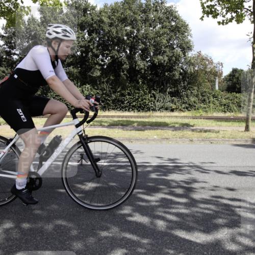 11.08.2024 - GEWOBA Citytriathlon Bremen H.Heesch http://msf.ph/oto/6776021 11.08.2024 11:57:57 Radfahren 744, 767, 852, 857, 902, 905, 952 meine-sportfotos.de