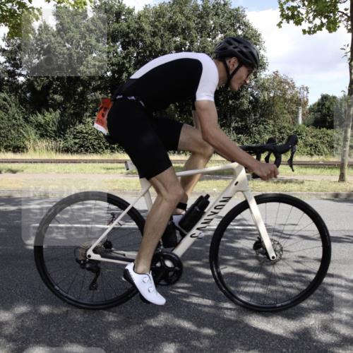 11.08.2024 - GEWOBA Citytriathlon Bremen H.Heesch http://msf.ph/oto/6776057 11.08.2024 11:59:21 Radfahren 758, 780, 834, 859, 925, 965 meine-sportfotos.de