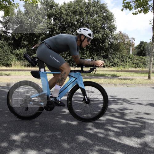 11.08.2024 - GEWOBA Citytriathlon Bremen H.Heesch http://msf.ph/oto/6776288 11.08.2024 12:04:28 Radfahren 757, 801, 862, 899, 907, 918, 944, 955, 962, 968, 997 meine-sportfotos.de