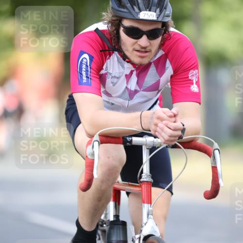 11.08.2024 - GEWOBA Citytriathlon Bremen H.Heesch http://msf.ph/oto/6776294 11.08.2024 11:44:18 Radfahren 746, 759, 855, 861, 926 meine-sportfotos.de