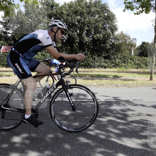 11.08.2024 - GEWOBA Citytriathlon Bremen H.Heesch http://msf.ph/oto/6776299 11.08.2024 12:04:36 Radfahren 757, 862, 944, 958, 962, 968, 994, 997 meine-sportfotos.de