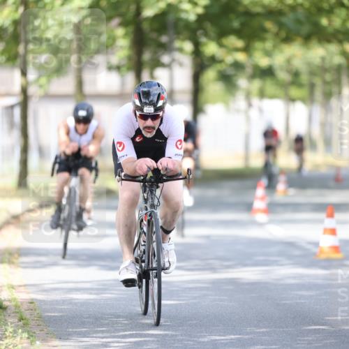 11.08.2024 - GEWOBA Citytriathlon Bremen H.Heesch http://msf.ph/oto/6776728 11.08.2024 11:44:55 Radfahren 763, 827, 833, 916, 927, 956, 964, 973, 996 meine-sportfotos.de