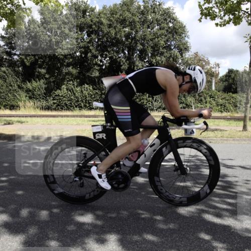 11.08.2024 - GEWOBA Citytriathlon Bremen H.Heesch http://msf.ph/oto/6776740 11.08.2024 12:15:50 Radfahren 767, 780, 786, 790, 791, 985, 989, 1020, 1036 meine-sportfotos.de