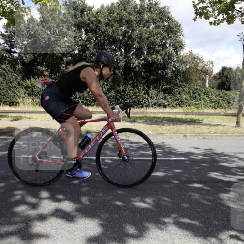 11.08.2024 - GEWOBA Citytriathlon Bremen H.Heesch http://msf.ph/oto/6777463 11.08.2024 12:33:03 Radfahren 786, 834, 846, 916, 957, 967, 998, 1011, 1020, 1039 meine-sportfotos.de