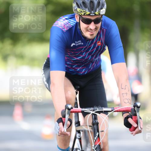 11.08.2024 - GEWOBA Citytriathlon Bremen H.Heesch http://msf.ph/oto/6777631 11.08.2024 11:45:48 Radfahren 822, 826, 845, 867, 871, 873, 875, 936, 994, 1029 meine-sportfotos.de