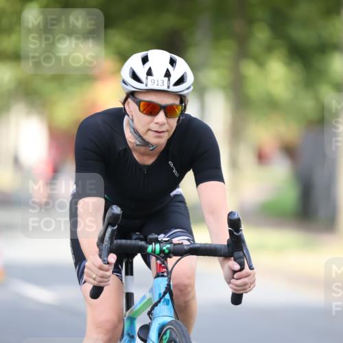 11.08.2024 - GEWOBA Citytriathlon Bremen H.Heesch http://msf.ph/oto/6777679 11.08.2024 11:45:59 Radfahren 755, 775, 845, 853, 867, 871, 873, 875, 954 meine-sportfotos.de