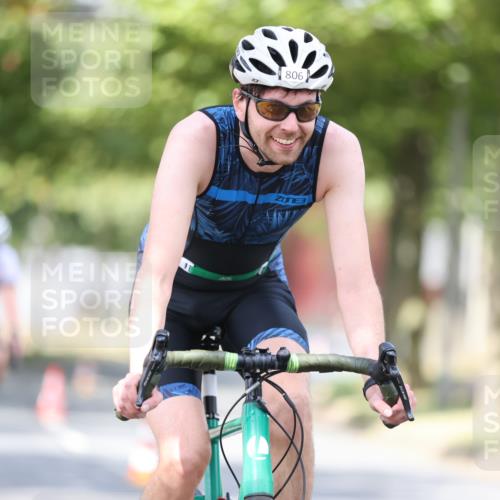11.08.2024 - GEWOBA Citytriathlon Bremen H.Heesch http://msf.ph/oto/6777970 11.08.2024 11:46:13 Radfahren 755, 757, 775, 806, 839, 845, 853, 954, 962 meine-sportfotos.de