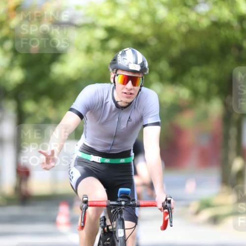 11.08.2024 - GEWOBA Citytriathlon Bremen H.Heesch http://msf.ph/oto/6778097 11.08.2024 11:46:27 Radfahren 703, 757, 768, 773, 839, 843, 942 meine-sportfotos.de